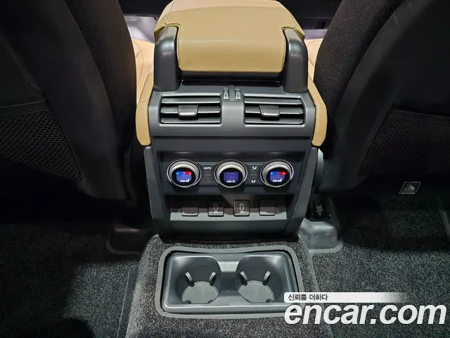 Land Rover Defender L663 — Фото автомобиля 14