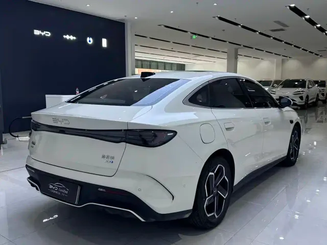 BYD Seal 06 — Фото автомобиля 12