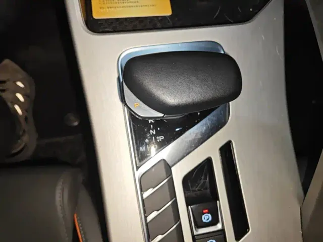 Geely Binyue — Фото автомобиля 10