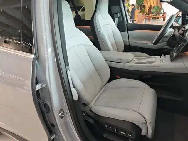 Nio EC7 — Фото автомобиля 24