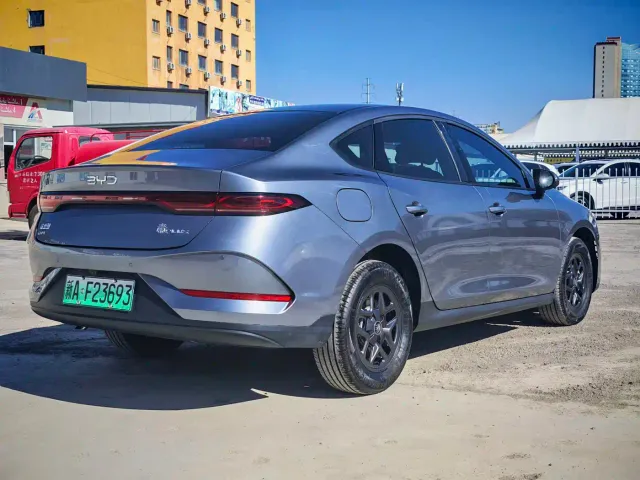 BYD Qin PLUS — Фото автомобиля 7