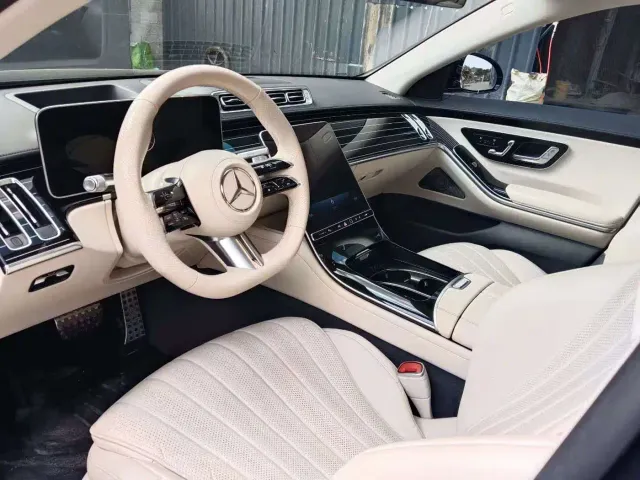 Mercedes-Benz S-Class — Фото автомобиля 3