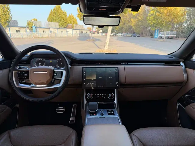 Land Rover Range Rover — Фото автомобиля 10