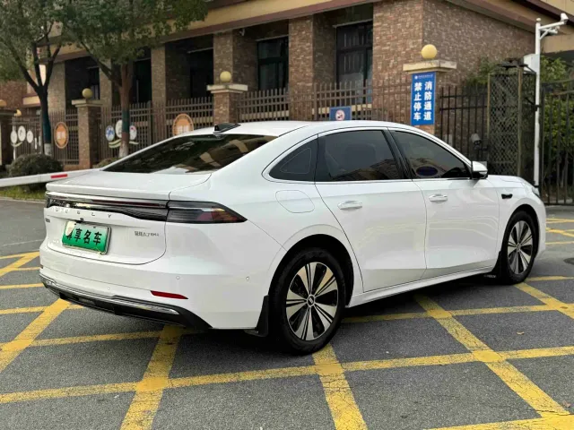 Geely Galaxy A7 — Фото автомобиля 11