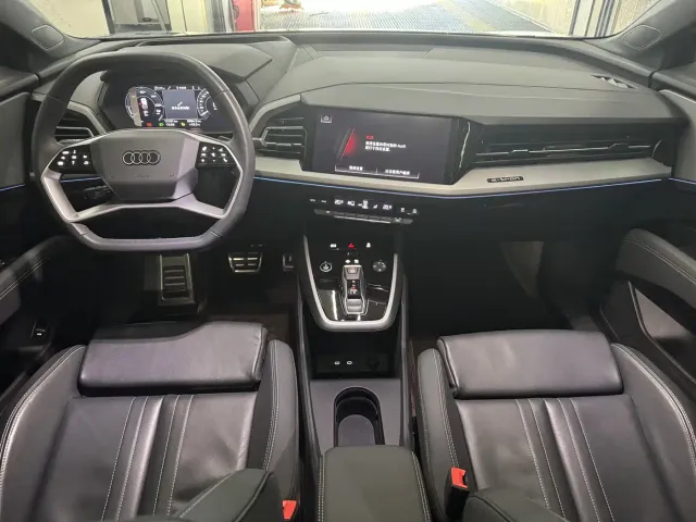 Audi Q5 e-tron — Фото автомобиля 6
