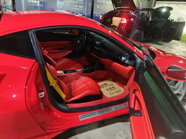 Ferrari F8 — Фото автомобиля 7