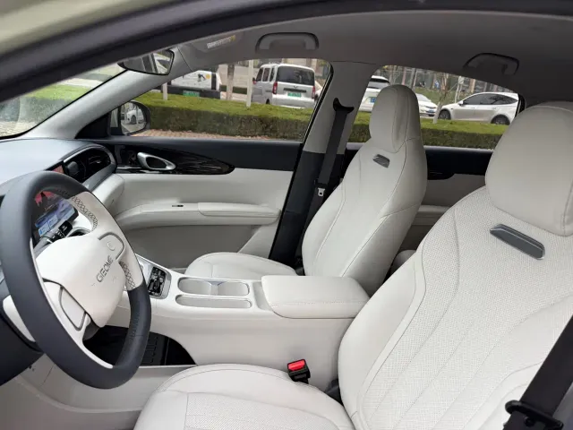 Geely Starry Wish — Фото автомобиля 10