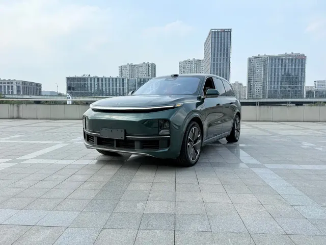 Фотография автомобиля — Li Auto L9