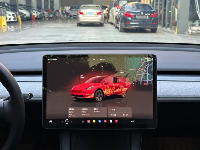 Tesla Model Y — Фото автомобиля 7