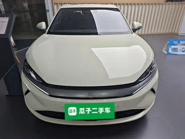 BYD Qin L — Фото автомобиля 2