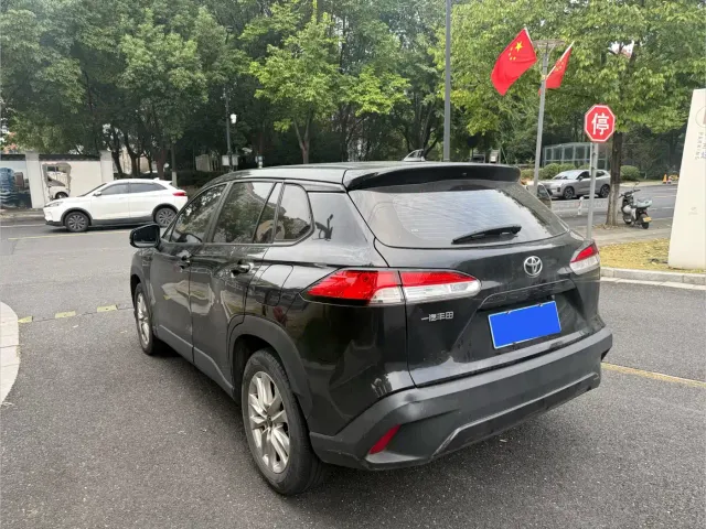 Toyota Corolla Cross — Фото автомобиля 17