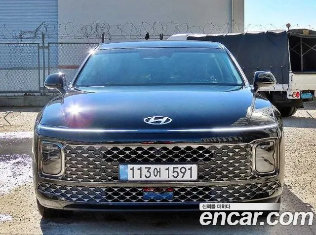 Hyundai Grandeur Grandeur (GN7) 2.5 Бензин 2WD — Фото автомобиля 2