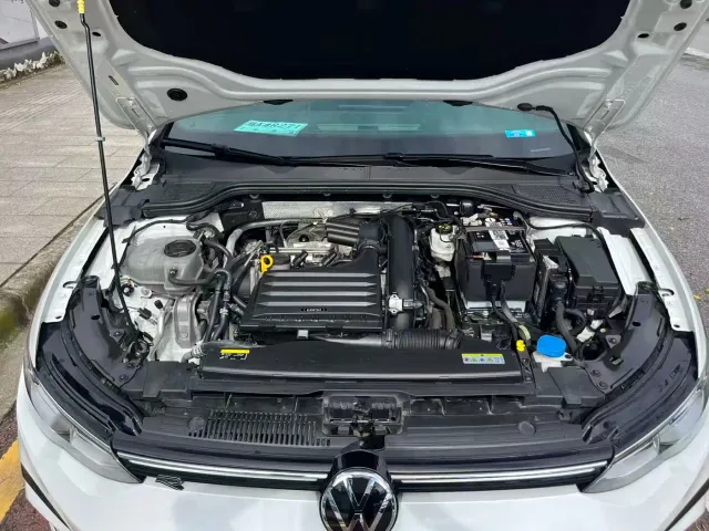 Volkswagen Golf — Фото автомобиля 17