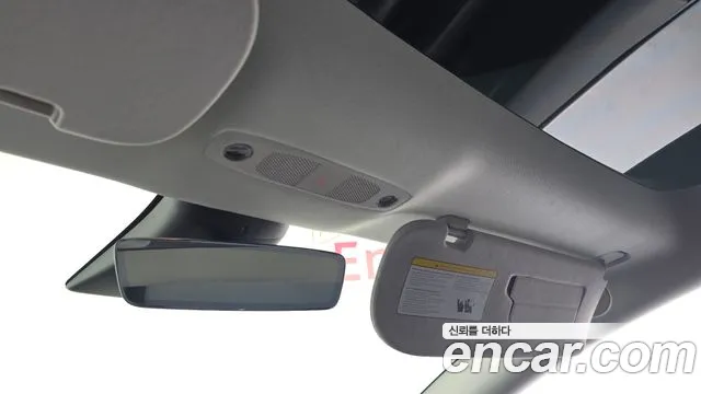 Tesla Model 3 — Фото автомобиля 16