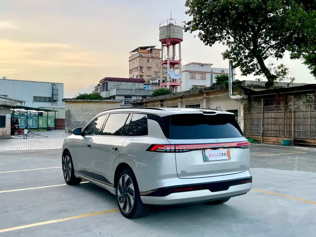 Dongfeng eπ 008 — Фото автомобиля 4