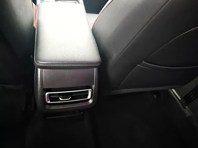 Changan Eado — Фото автомобиля 10