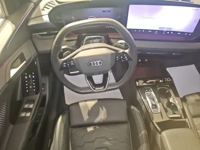 Audi Q6L e-tron — Фото автомобиля 14
