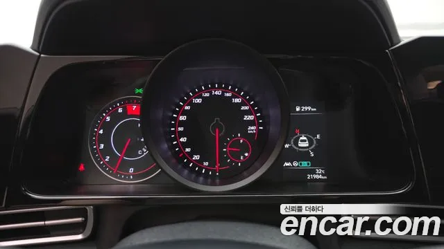 Hyundai AVANTE Avante (CN7) — Фото автомобиля 8