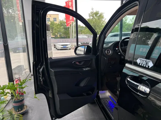 Mercedes-Benz Vito — Фото автомобиля 13