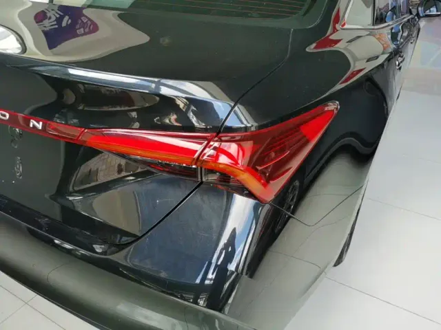 Toyota Avalon — Фото автомобиля 7
