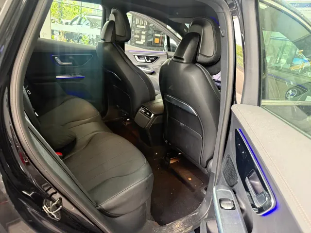 Mercedes-Benz EQE SUV — Фото автомобиля 6