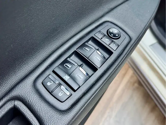 Maserati Ghibli — Фото автомобиля 11