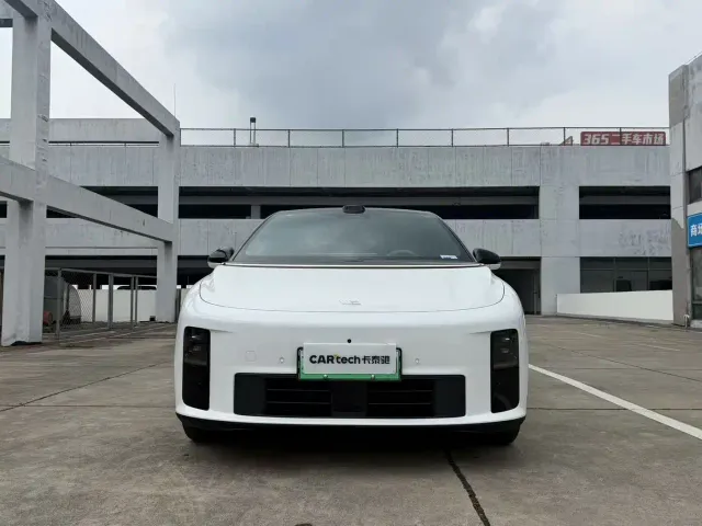 Li Auto i6 — Фото автомобиля 2