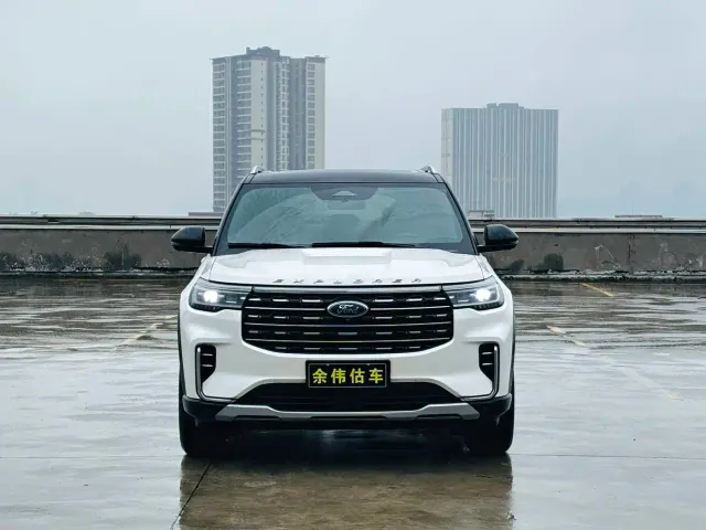 Ford Explorer — Фото автомобиля 2