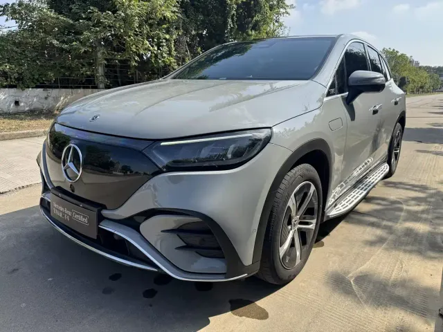 Фотография автомобиля — Mercedes-Benz EQE SUV