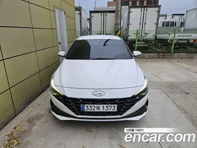 Hyundai Avante CN7 — Фото автомобиля 2