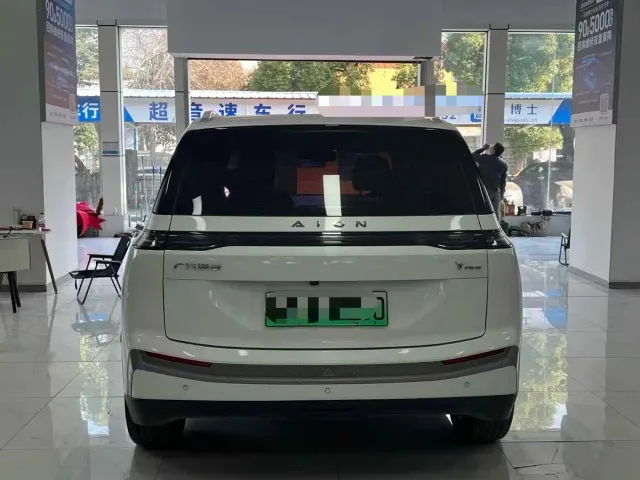 GAC Aion Y — Фото автомобиля 11