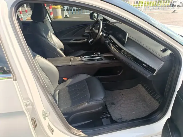 Chery Arrizo 8 — Фото автомобиля 8