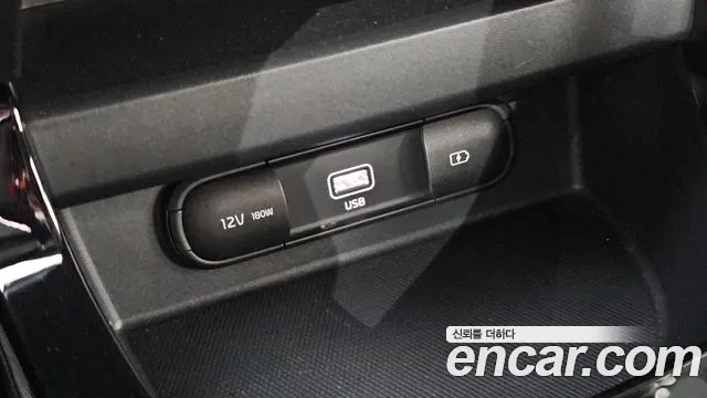 Kia Seltos — Фото автомобиля 29