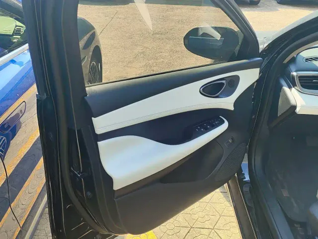 BYD Seal 05 DM-i — Фото автомобиля 3