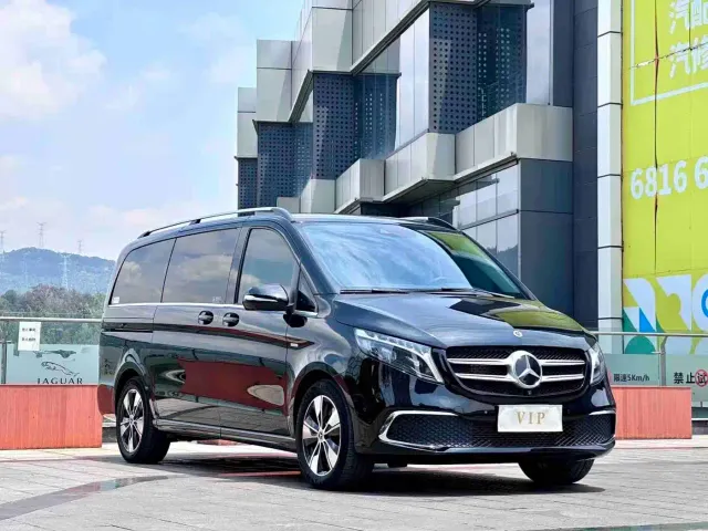 Mercedes-Benz V-Class — Фото автомобиля 3