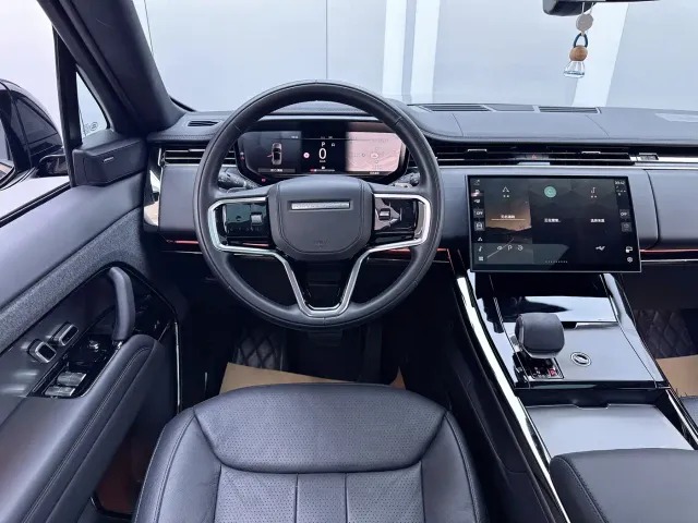 Land Rover Range Rover Sport — Фото автомобиля 5