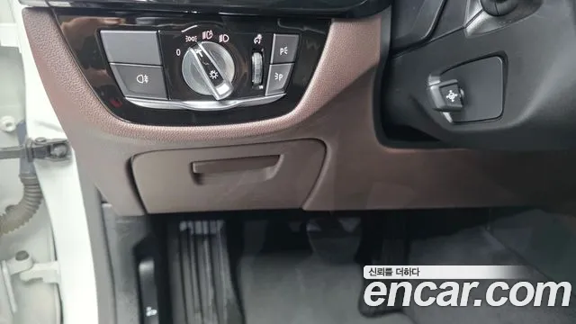 BMW 5 Series G30 — Фото автомобиля 29