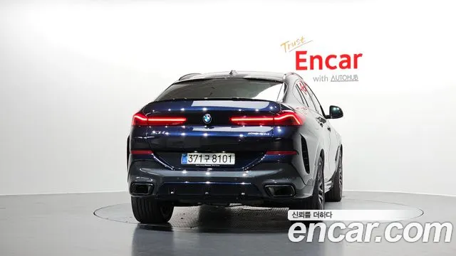 Фотография автомобиля — BMW X6