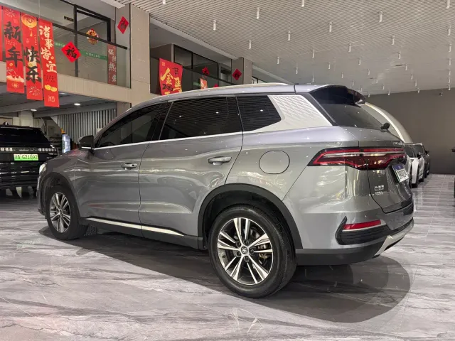 BYD Song Pro — Фото автомобиля 7