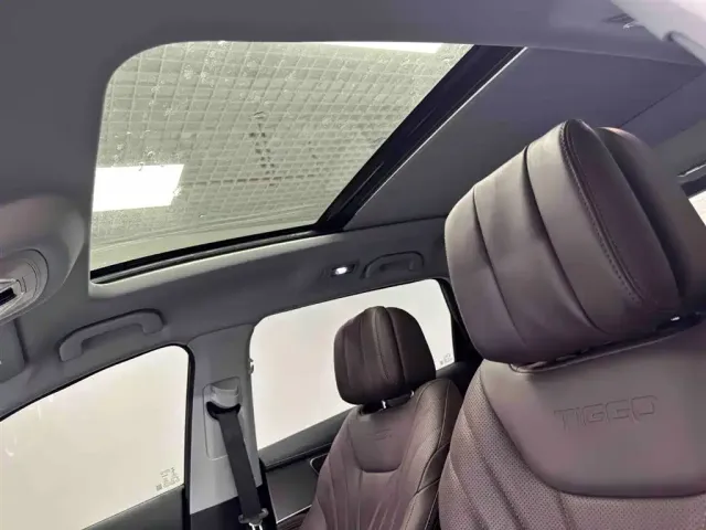 Chery Tiggo 8 PRO 2025 390T 2WD Premium Edition I — Фото автомобиля 11