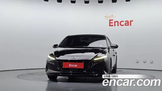 Hyundai AVANTE Avante (CN7) — Фото автомобиля 3