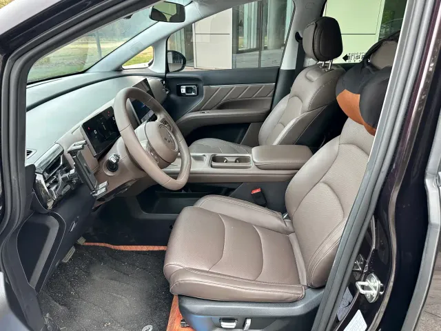 Wuling Starlight 730 — Фото автомобиля 6