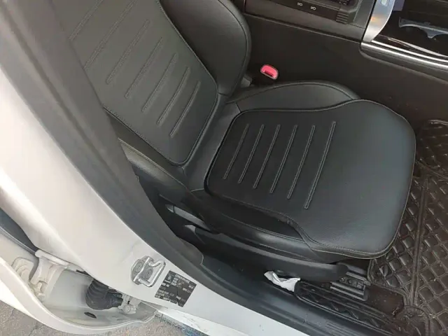 Mercedes-Benz C-Class — Фото автомобиля 24
