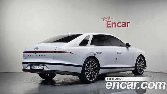 Фотография автомобиля — Hyundai Grandeur GN7