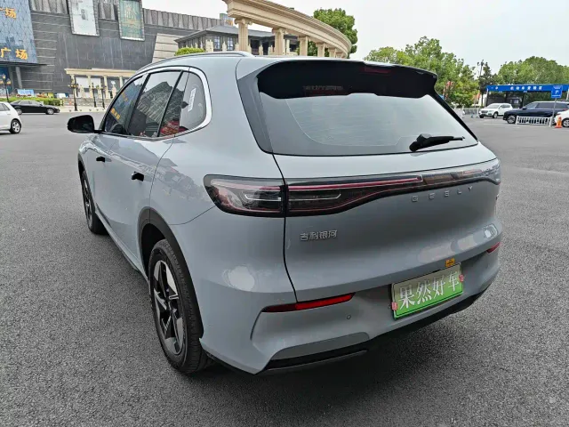 Geely Galaxy E5 — Фото автомобиля 12