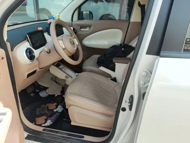Wuling Hongguang Mini EV — Фото автомобиля 14