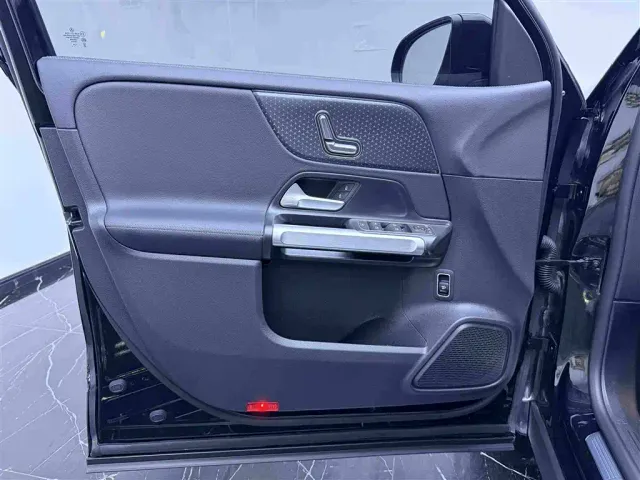Mercedes-Benz GLB-Class — Фото автомобиля 17