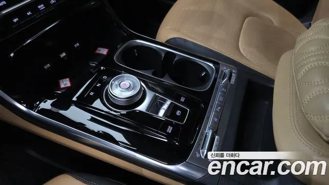 Kia Canival Carnival 4 поколение Дизель 9 мест Signature — Фото автомобиля 9
