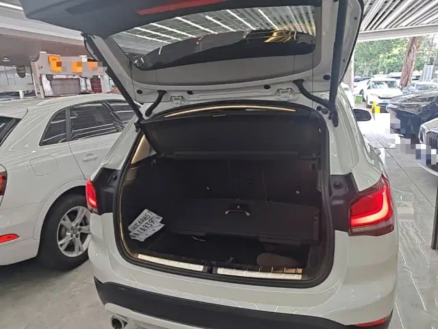 BMW X1 — Фото автомобиля 18