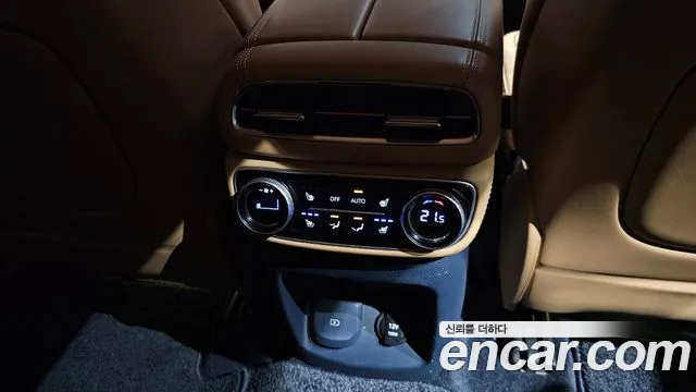 Genesis GV80 — Фото автомобиля 25